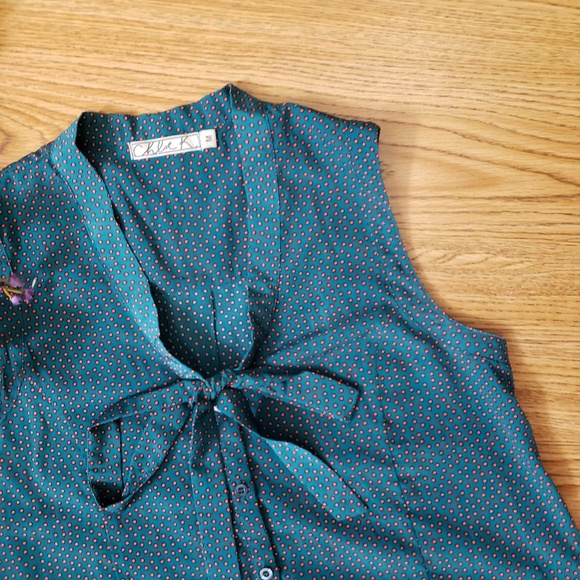 Chloe K Teal Orange Polka Dot Bow Tie Neck Top - Picture 2 of 6
